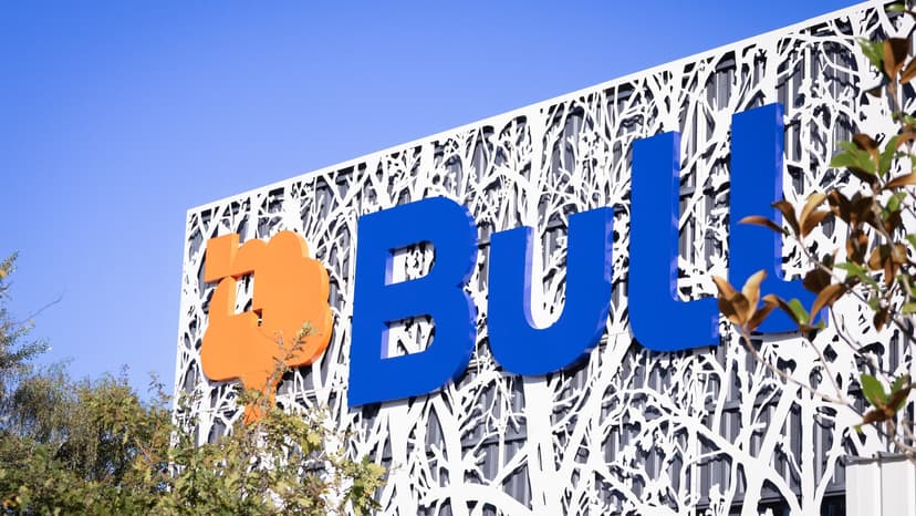 Bull double la capacité de son usine d’Angers et ouvre une « Open Factory » pour fabriquer l’IA en Europe